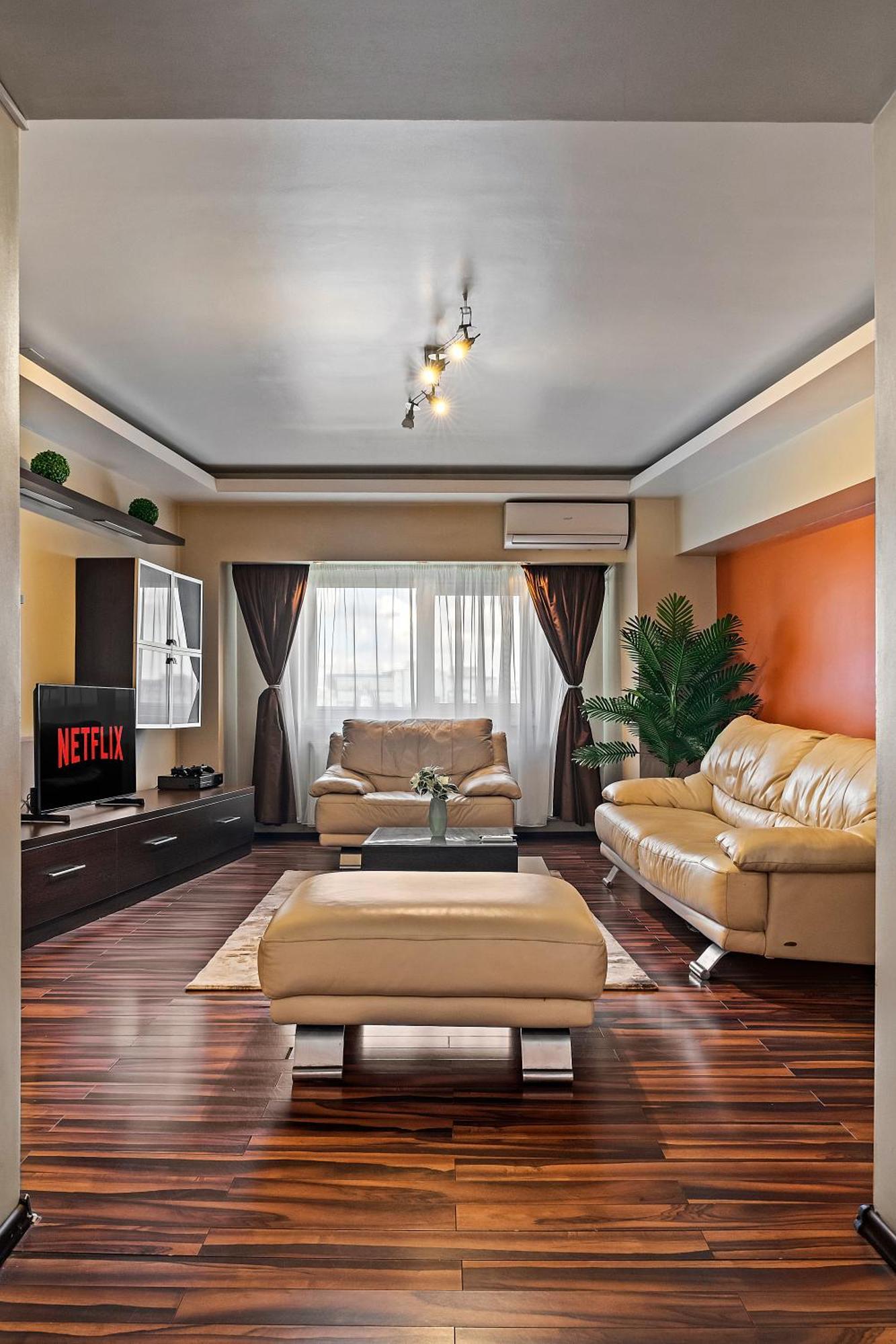 4 Rooms Unirii 47 Bucharest Exterior photo